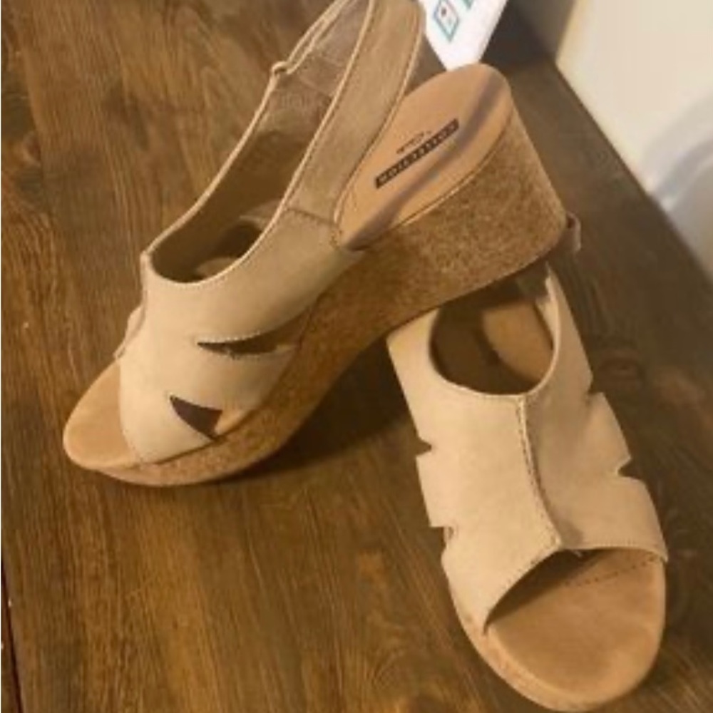 Clarks Women’s Suede Ultimate Comfort Platform Shoes Size 9
